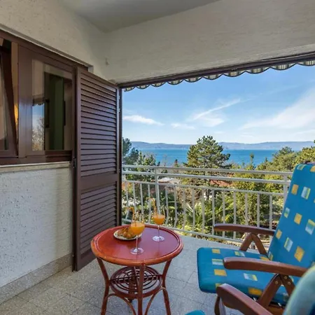 Apartment Mirna